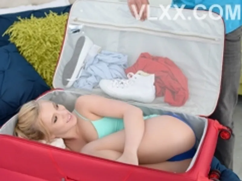 Món quà bất ngờ, nện gái tây sướng lắm…